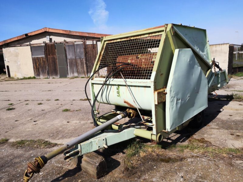 Strohverteiler, Einstreuwagen, Futterverteiler, Fortschritt Balex